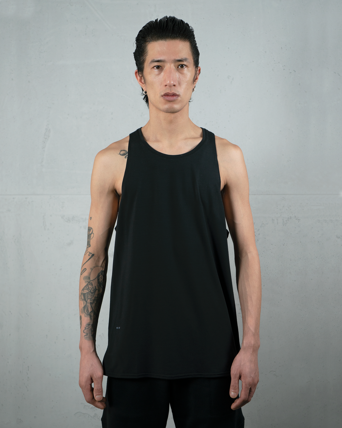RUN TANK BLACK